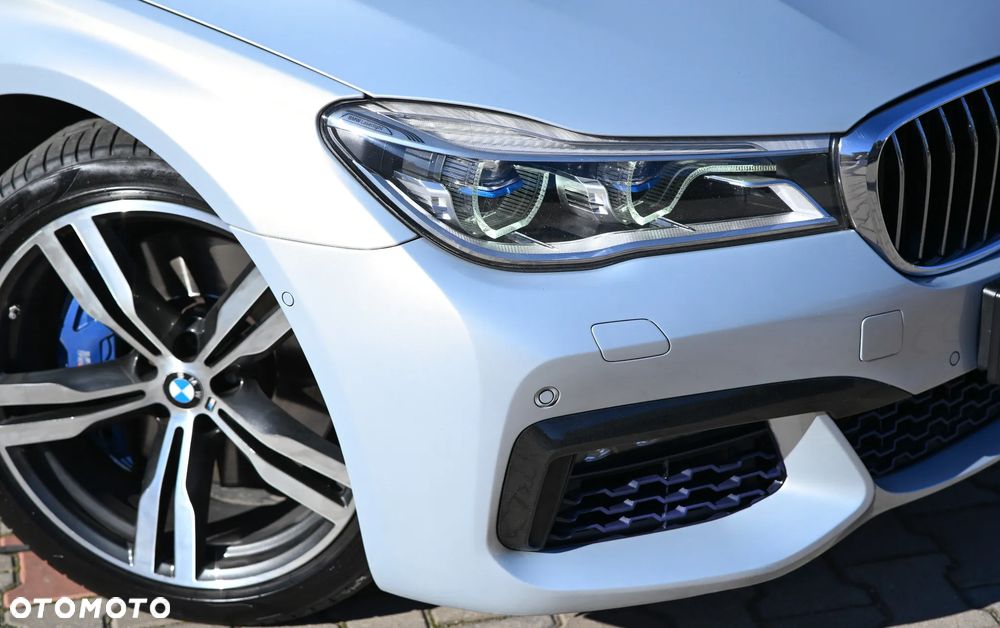 BMW Seria 7 750Ld xDrive - 28
