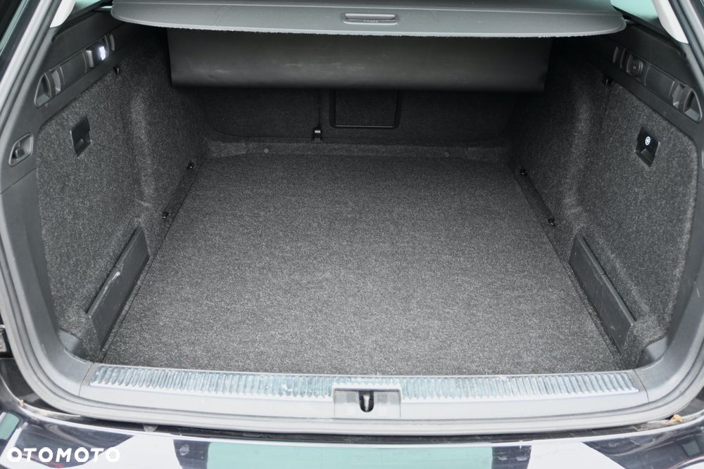 Skoda Superb 2.0 TDI SCR Sportline DSG - 35