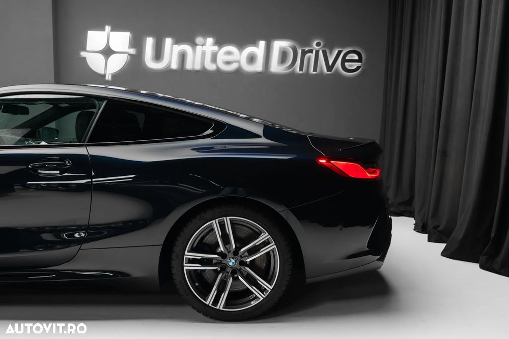 BMW M8 M850i xDrive - 10