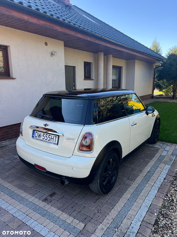 MINI Cooper Standard - 4