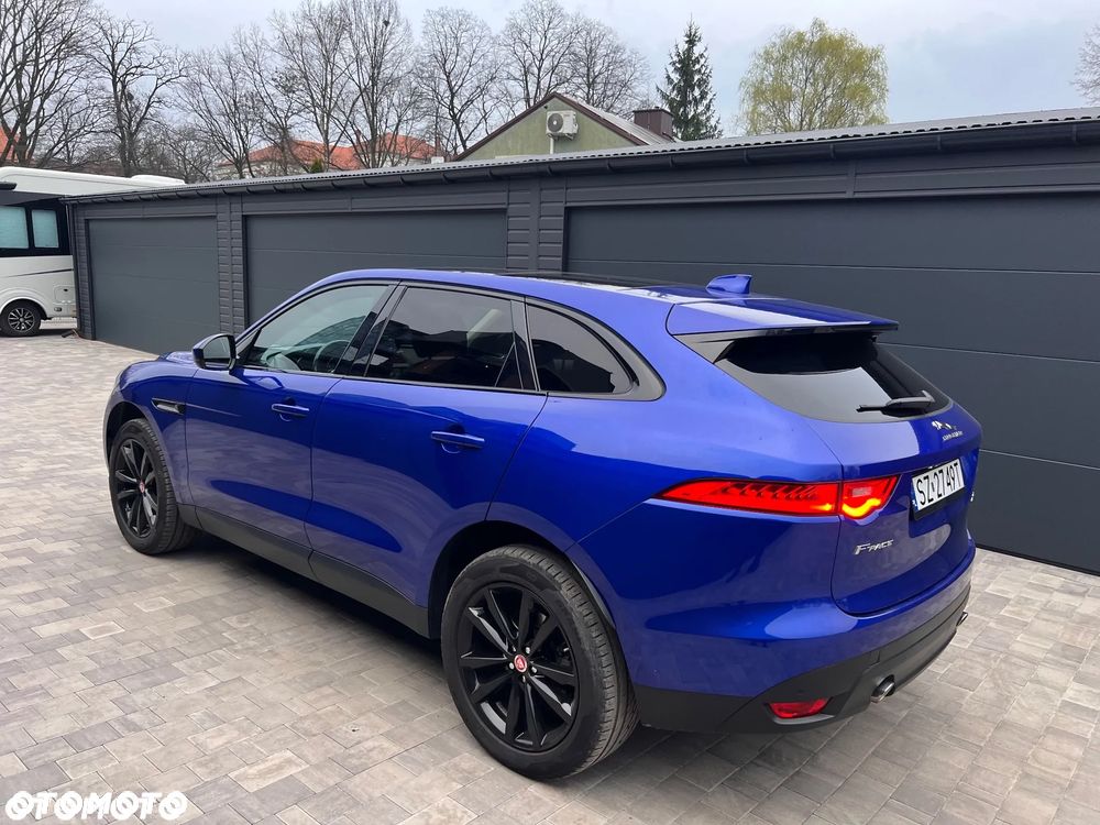 Jaguar F-Pace 25d AWD Portfolio - 26