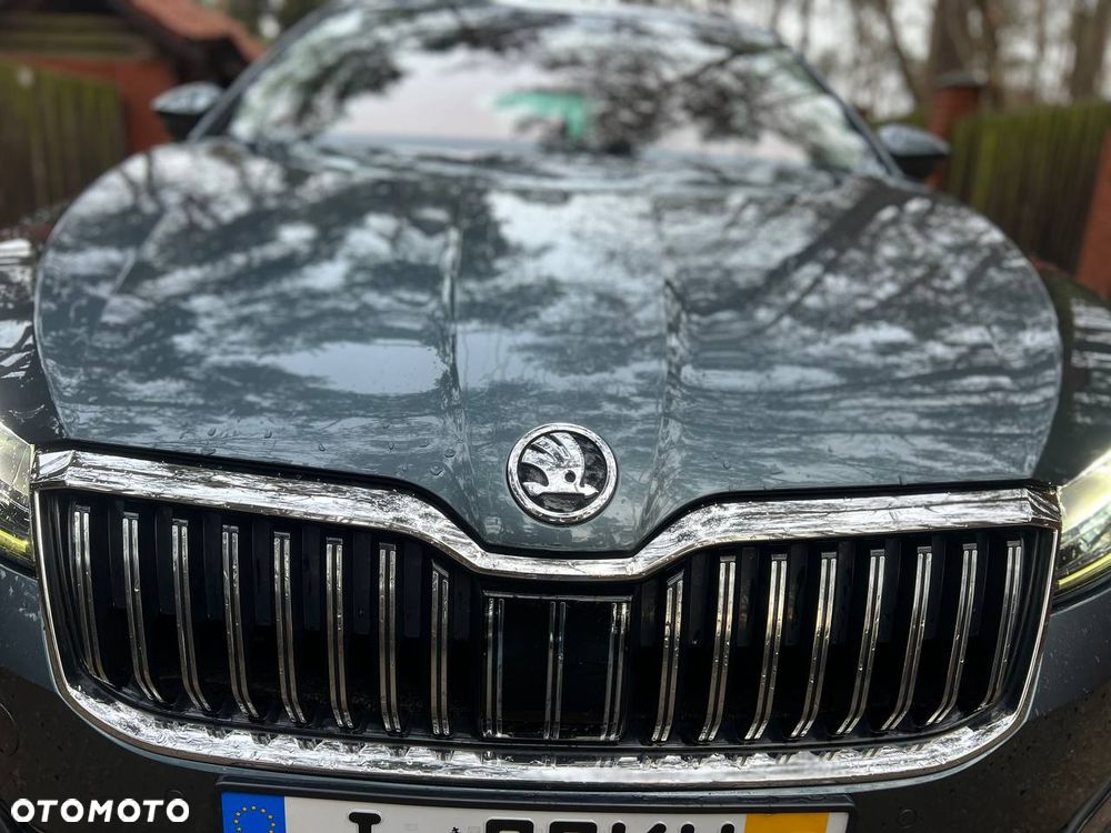 Skoda Superb 1.6 TDI Ambition DSG - 8