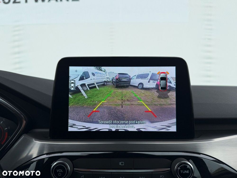 Ford Kuga 1.5 EcoBoost FWD Titanium - 24