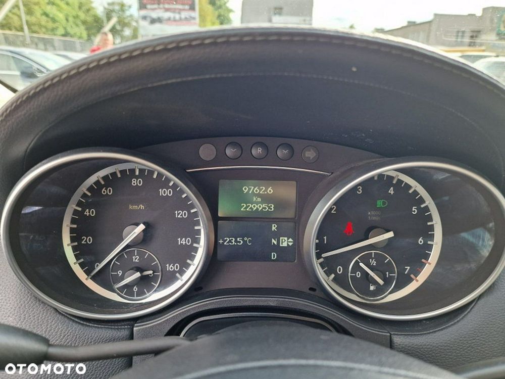 Mercedes-Benz GL - 11