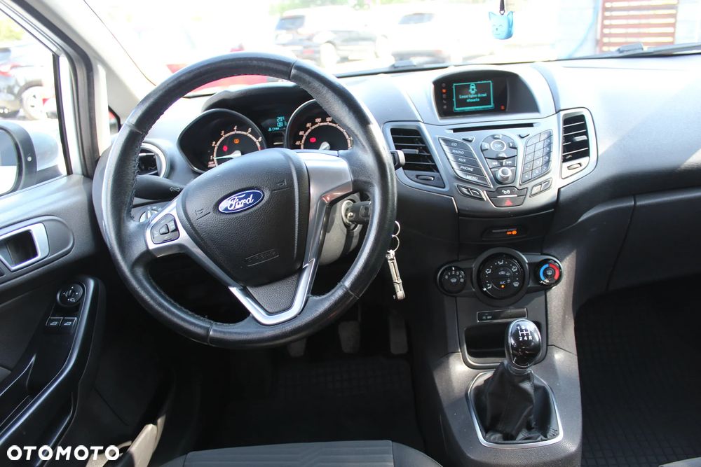 Ford Fiesta 1.0 EcoBoost Titanium - 18