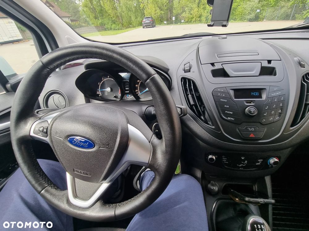 Ford TRANSIT COURIER - 26