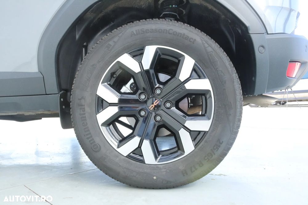 Dacia Duster TCe 130 4X4 MHEV Extreme - 8