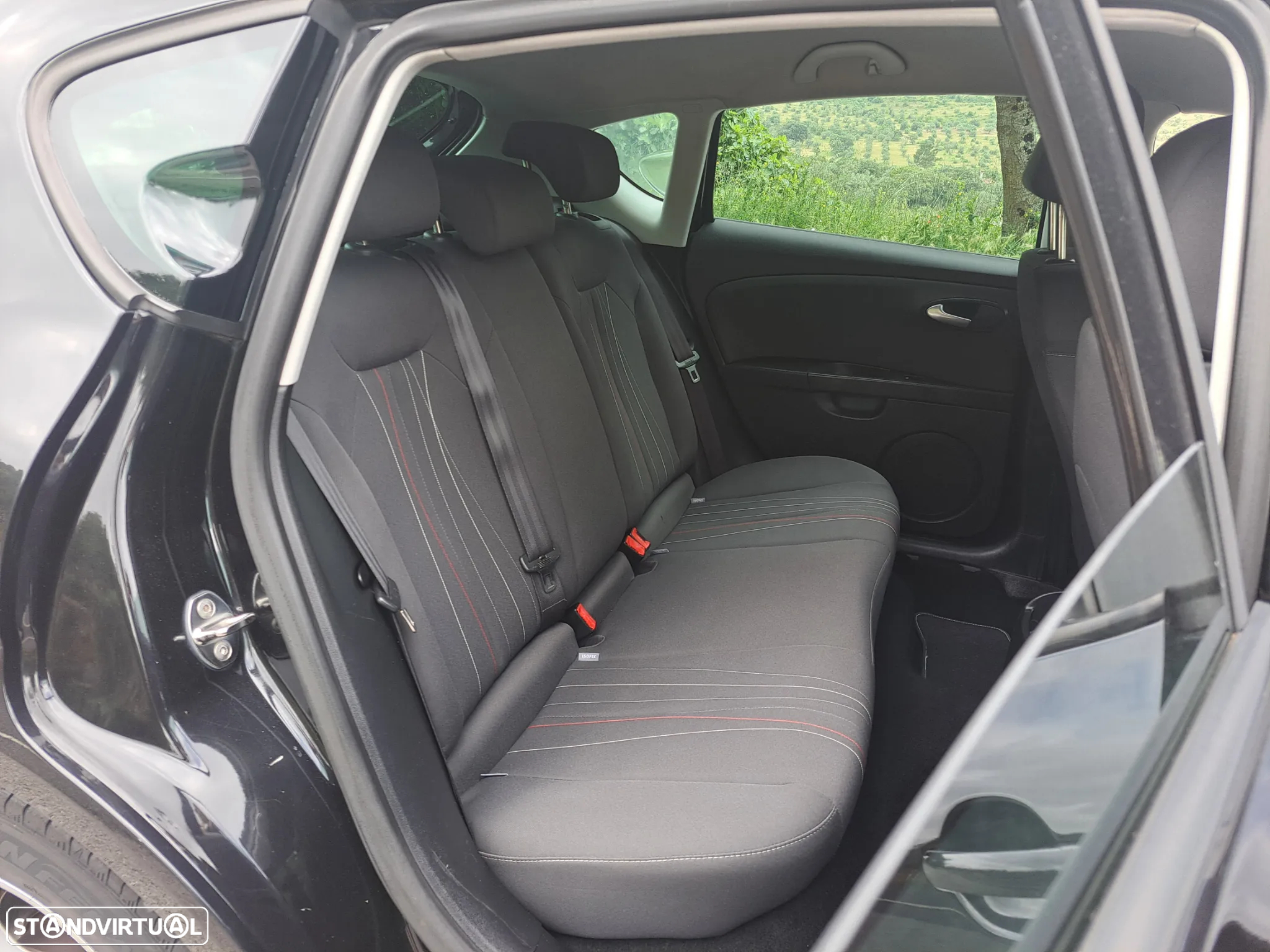 SEAT Leon 1.6 TDI Ecomotive Copa Plus - 25