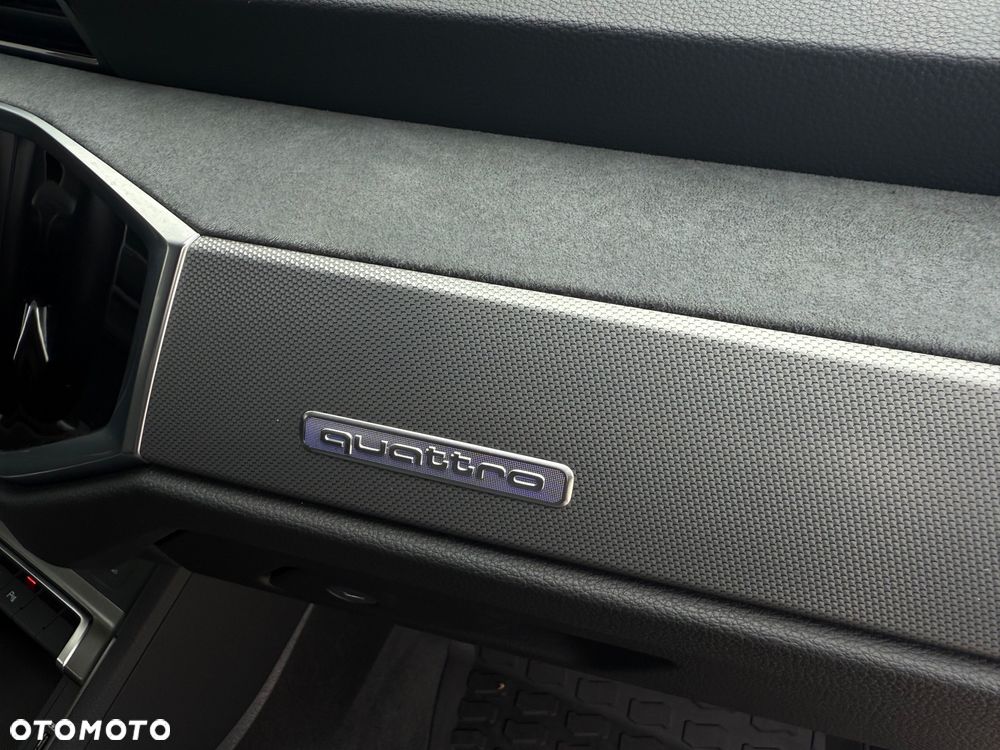 Audi Q3 40 TFSI Quattro S-Line S tronic - 34
