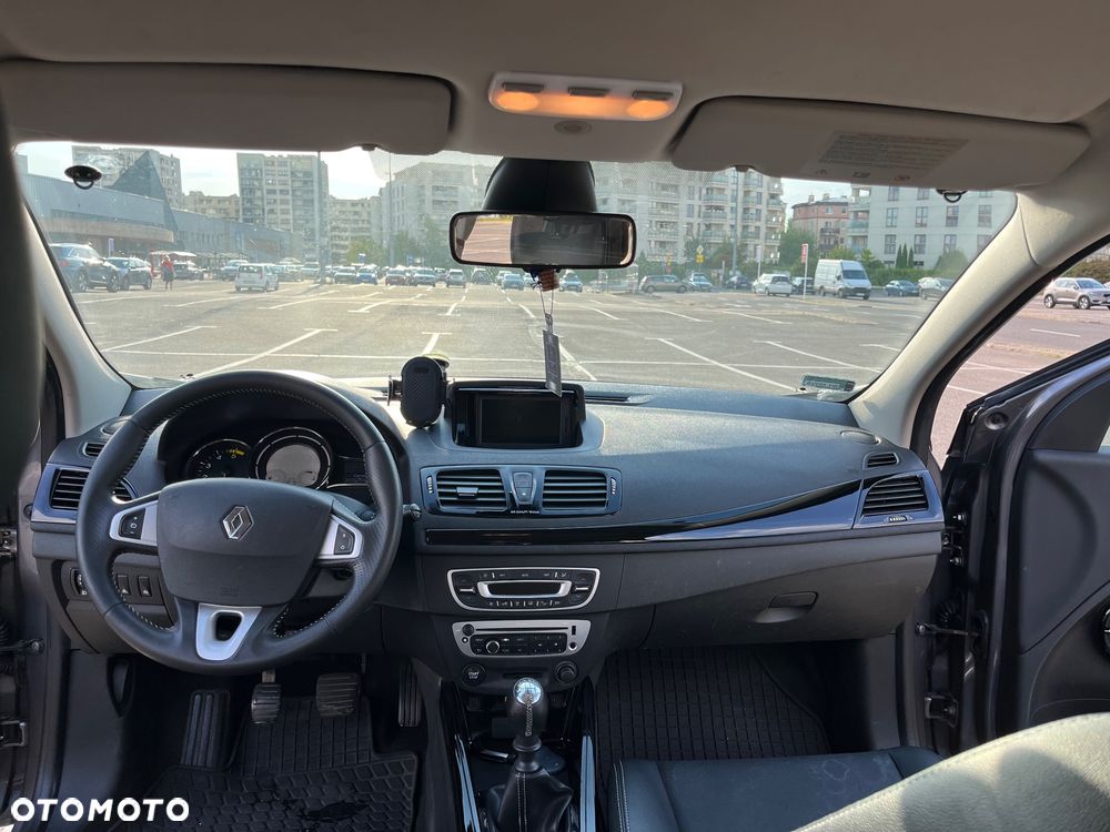 Renault Megane ENERGY dCi 110 Start & Stop Bose Edition - 8