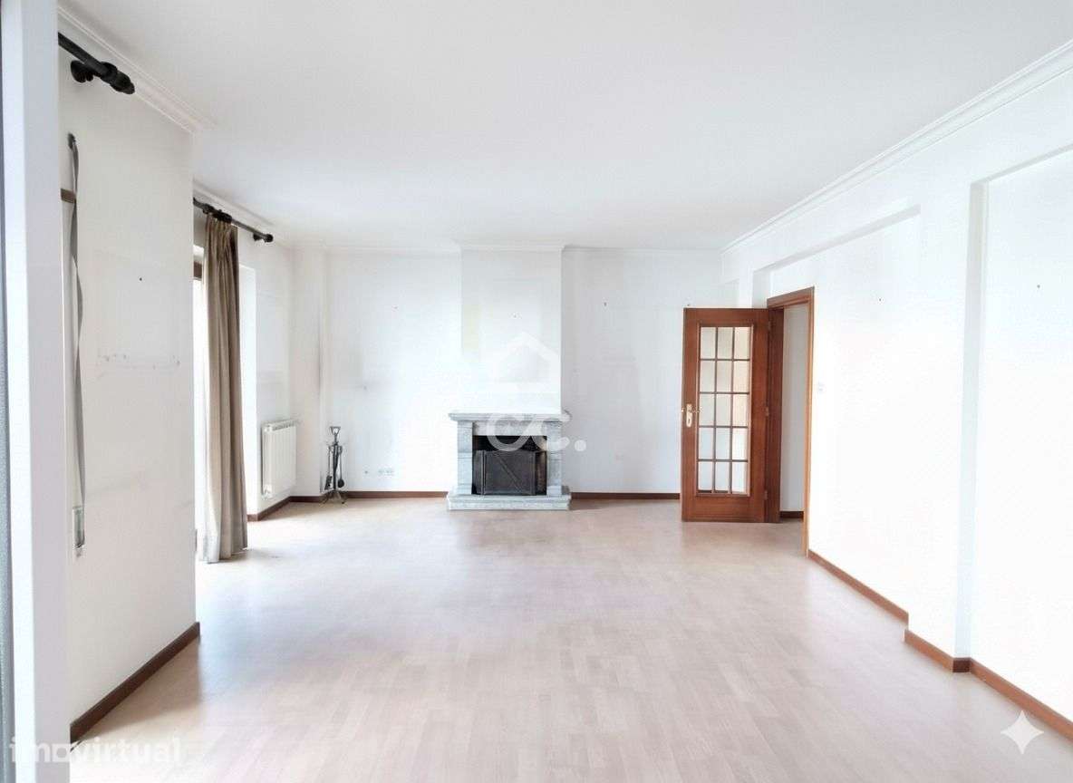 Apartamento T3+1 com 157 m², Terraço, 3 Frentes e Garagem | Covilhã