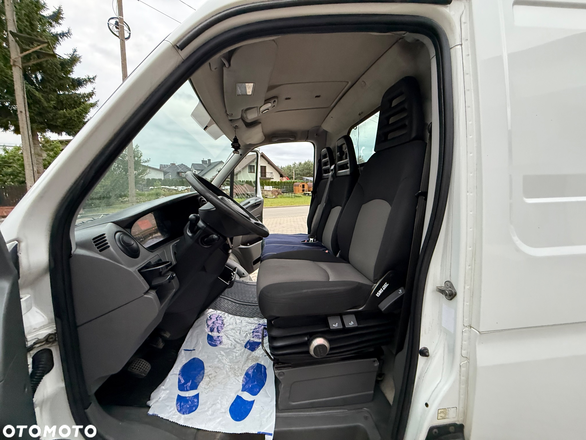 Iveco DAILY 35S - 25