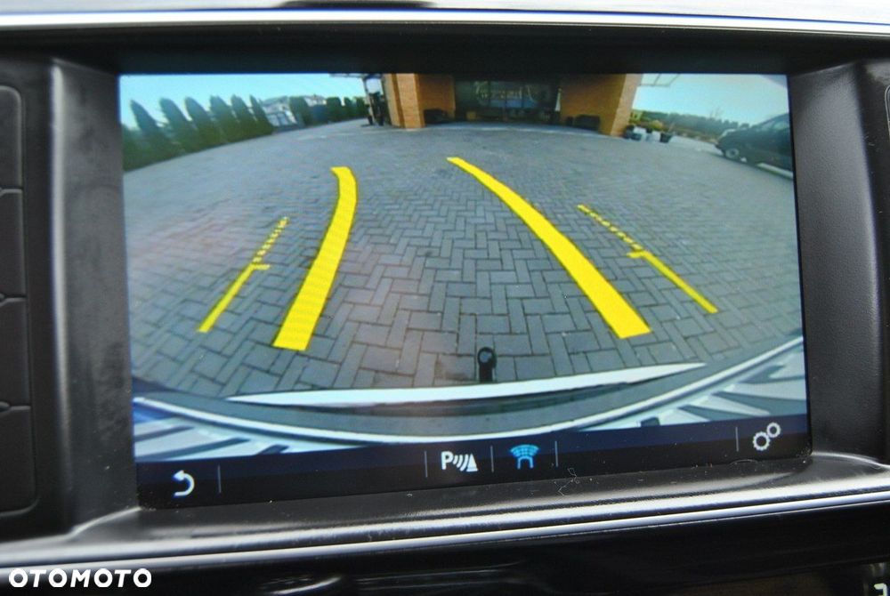 Jaguar F-Pace 20d Prestige - 7