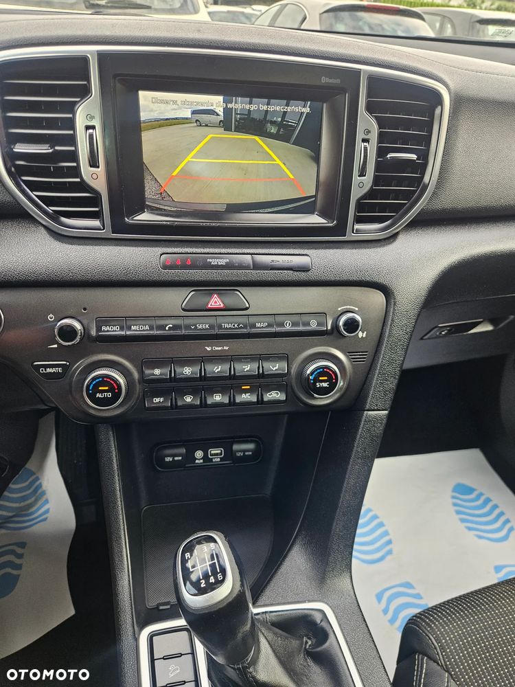 Kia Sportage 1.7 CRDI 2WD Dream-Team Edition - 13