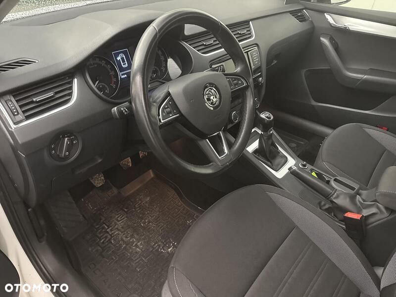 Skoda Octavia - 10