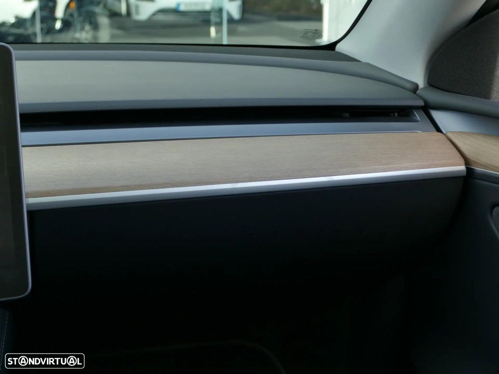 Tesla Model Y Performance Tração Integral - 35