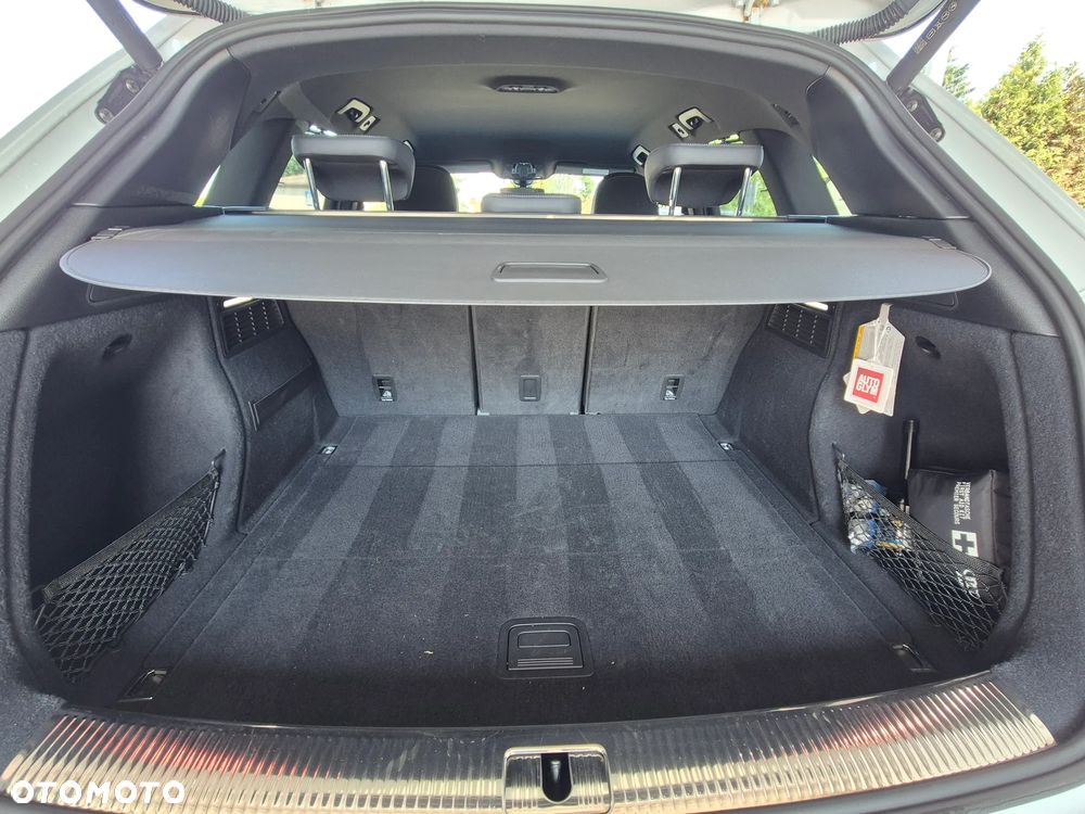Audi Q5 40 TDI quattro S tronic S line - 28