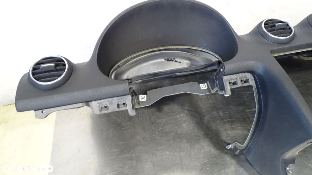 DESKA ROZDZIELCZA AUDI A3 8P 2.0TDI - 6