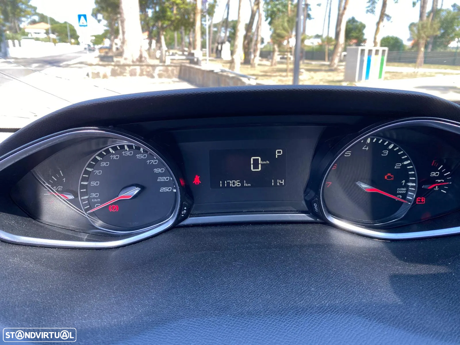 Peugeot 308 SW 1.2 PureTech Allure EAT6 - 21