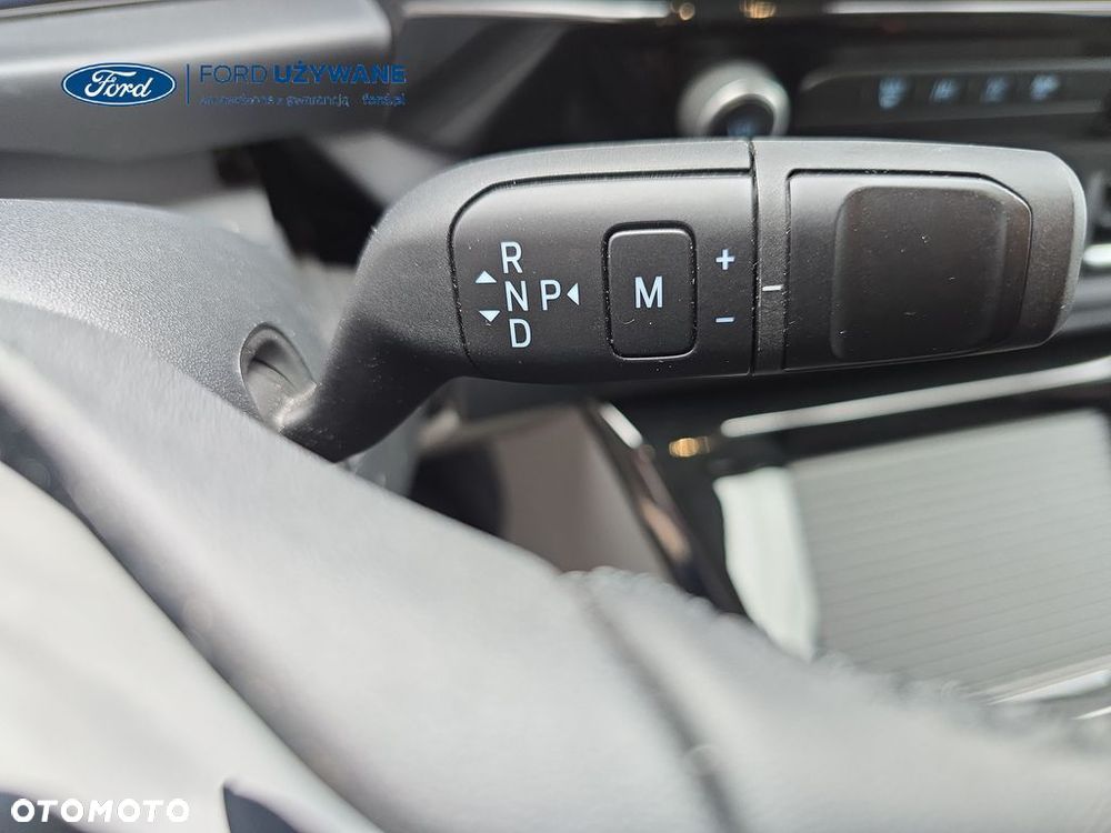 Ford Tourneo Custom - 21
