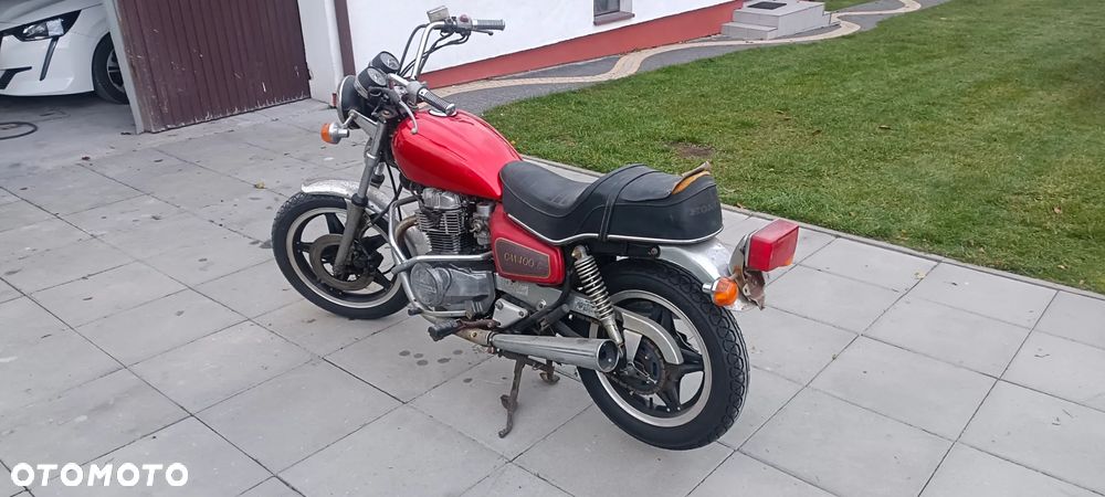 Honda CM - 2