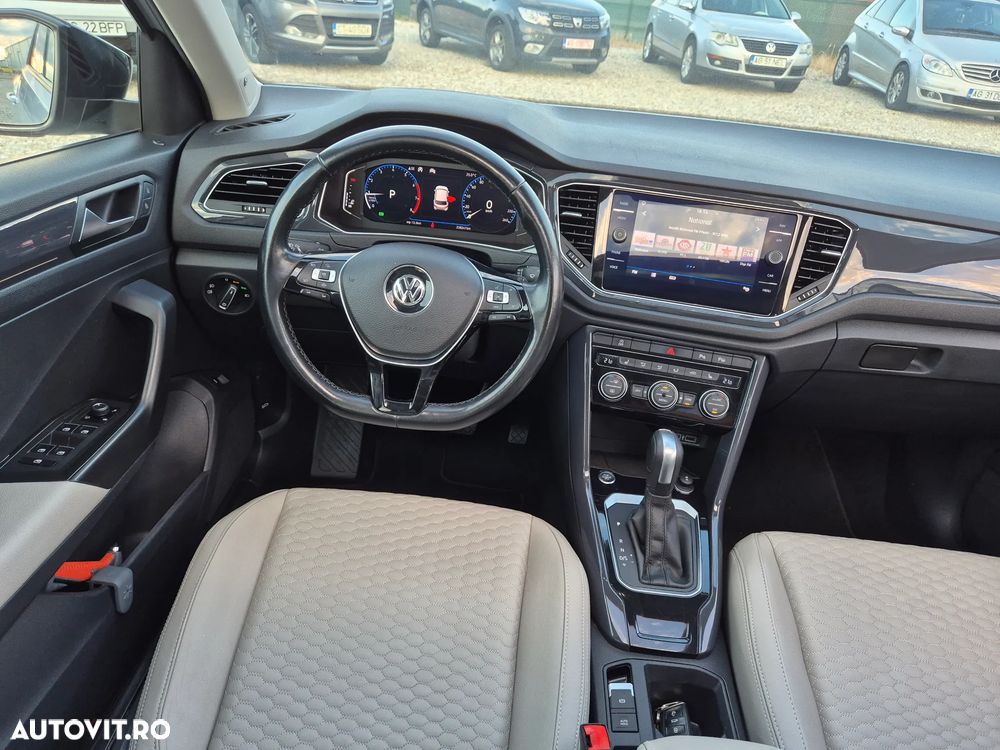 Volkswagen T-Roc - 5