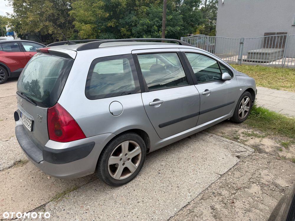 Peugeot 307 2.0 HDI XT Class - 5