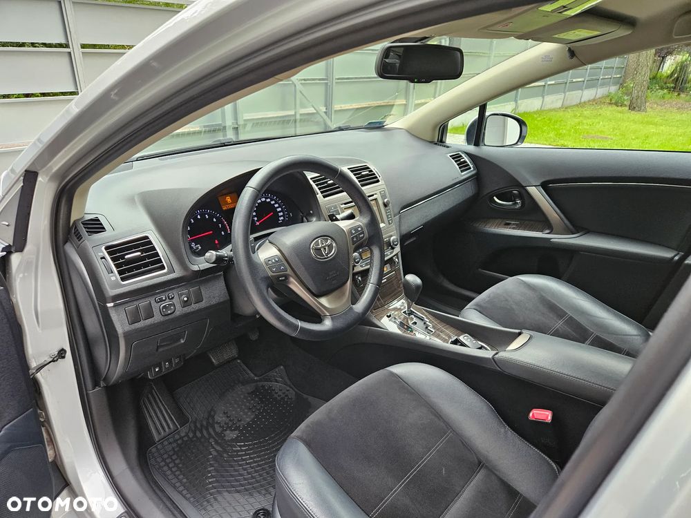 Toyota Avensis 1.8 Premium EU5 MS - 5
