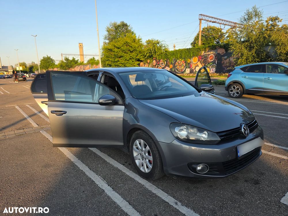 Volkswagen Golf 1.6 TDI DPF Comfortline - 9
