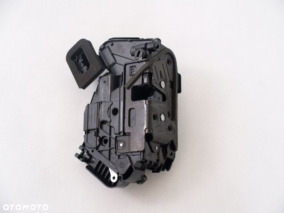 Volkswagen Touran Zamek drzwi prawy tylny VW 15r - 2