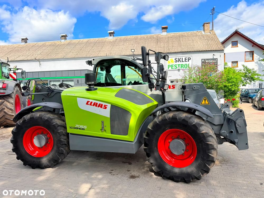 Claas Scorpion 7055 Varipower