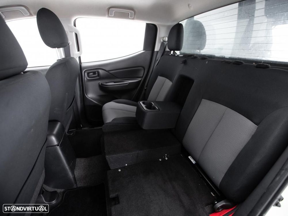 Mitsubishi L200 - 11