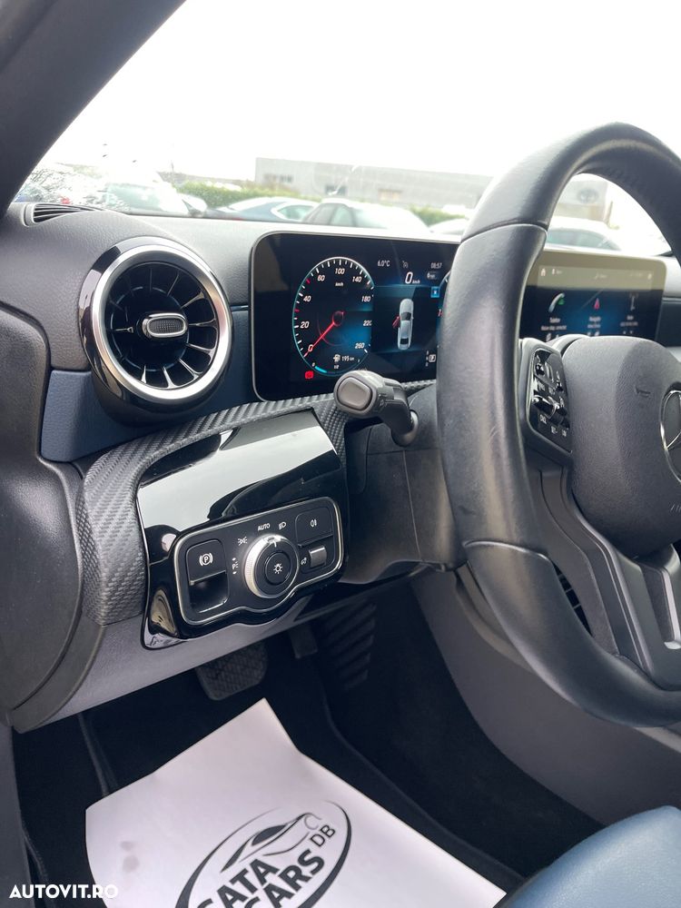 Mercedes-Benz A 180 d Sedan Aut. - 30