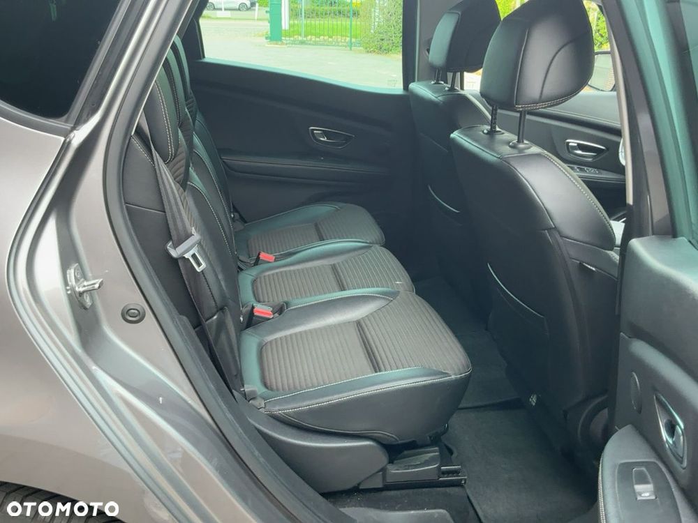 Renault Scenic TCe 140 GPF EDC BOSE EDITION - 9