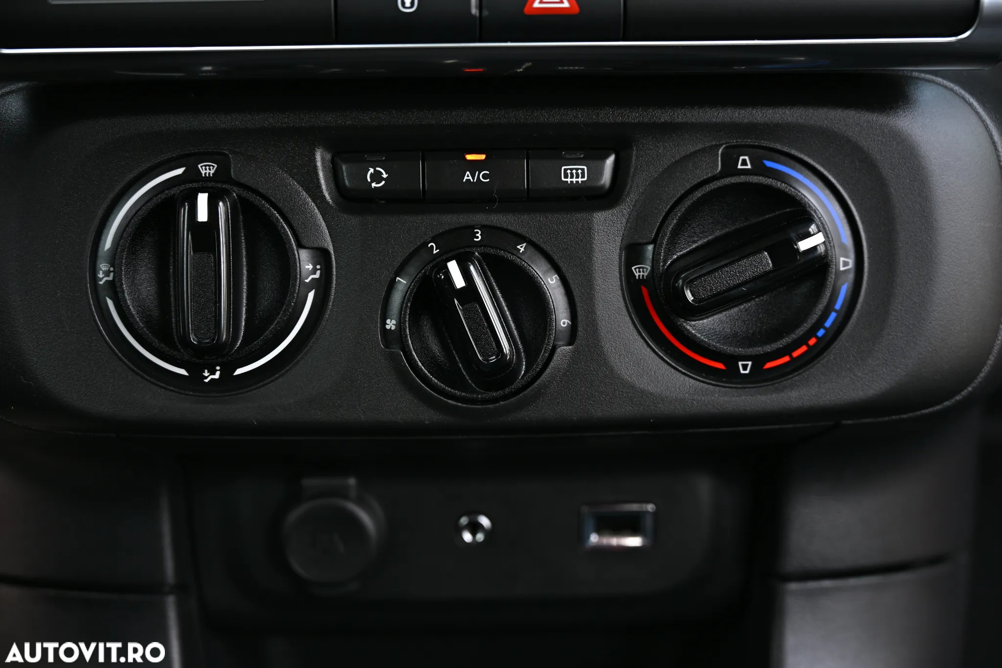 Citroën C3 1.6 BlueHDi S&S BVM Shine - 23