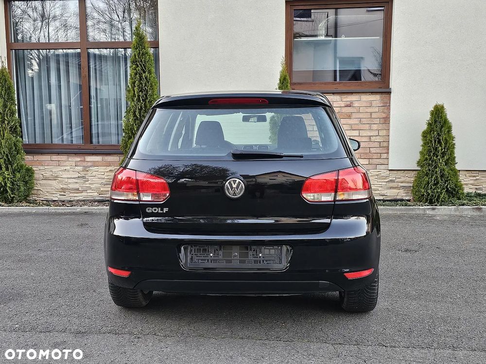 Volkswagen Golf - 10