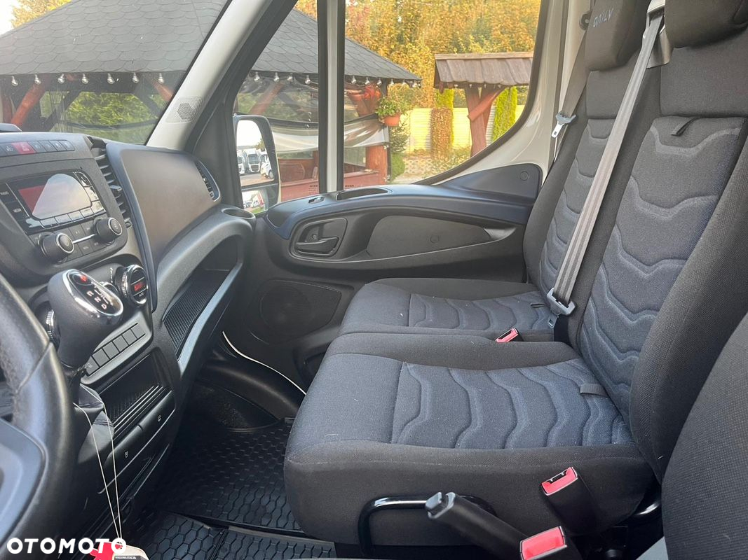 Iveco DAILY - 12