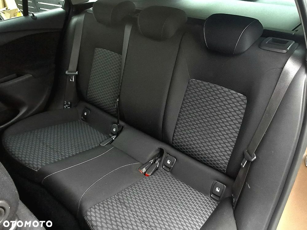 Opel Astra 1.4 Turbo Edition - 25