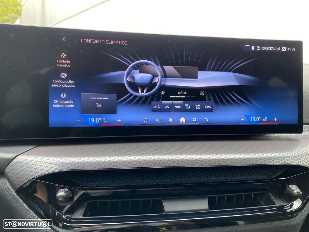 BMW i4 eDrive40 Pack Desportivo M Pro — fotografia 9