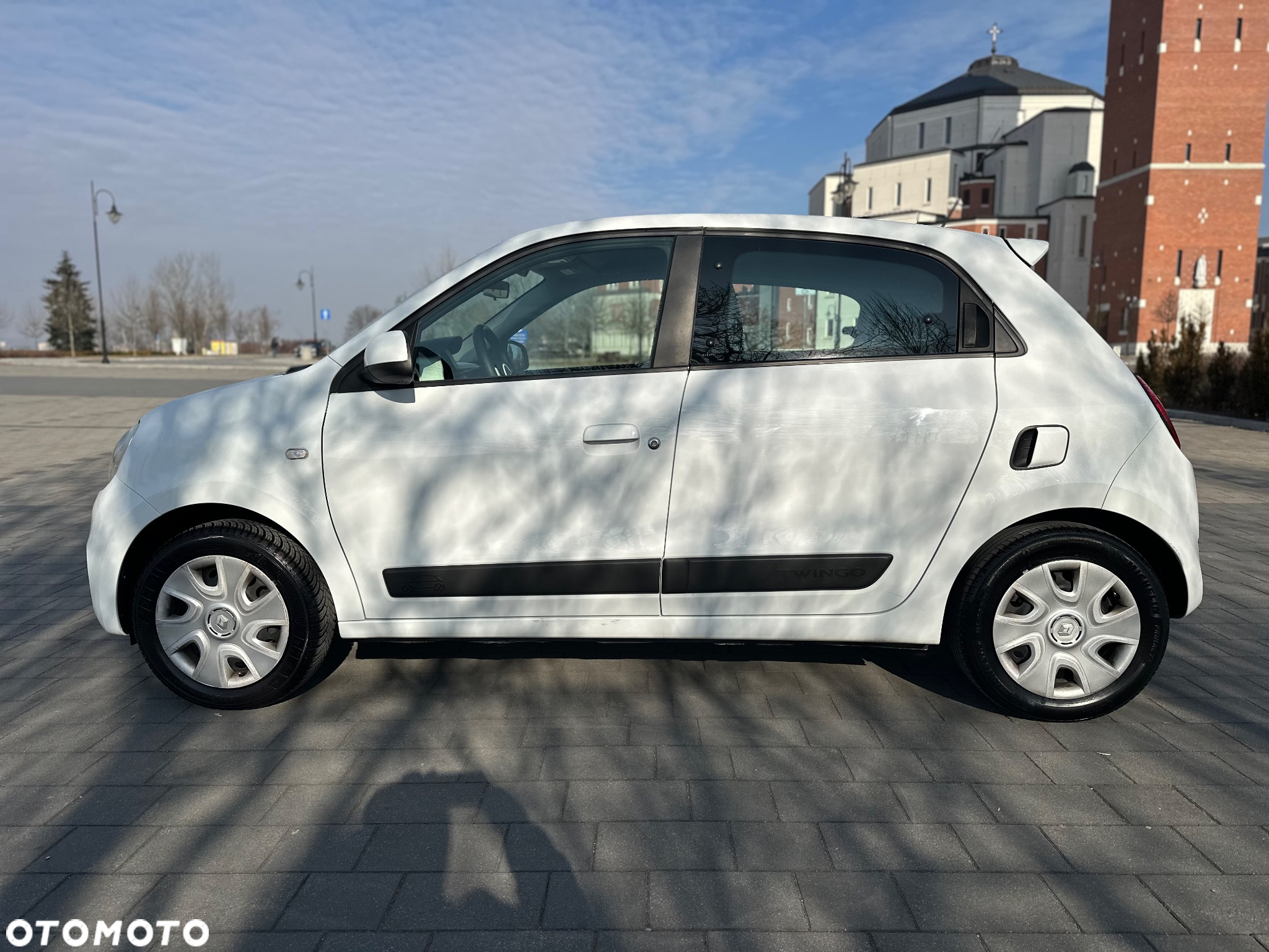 Renault Twingo SCe 70 Intens EU6 - 21