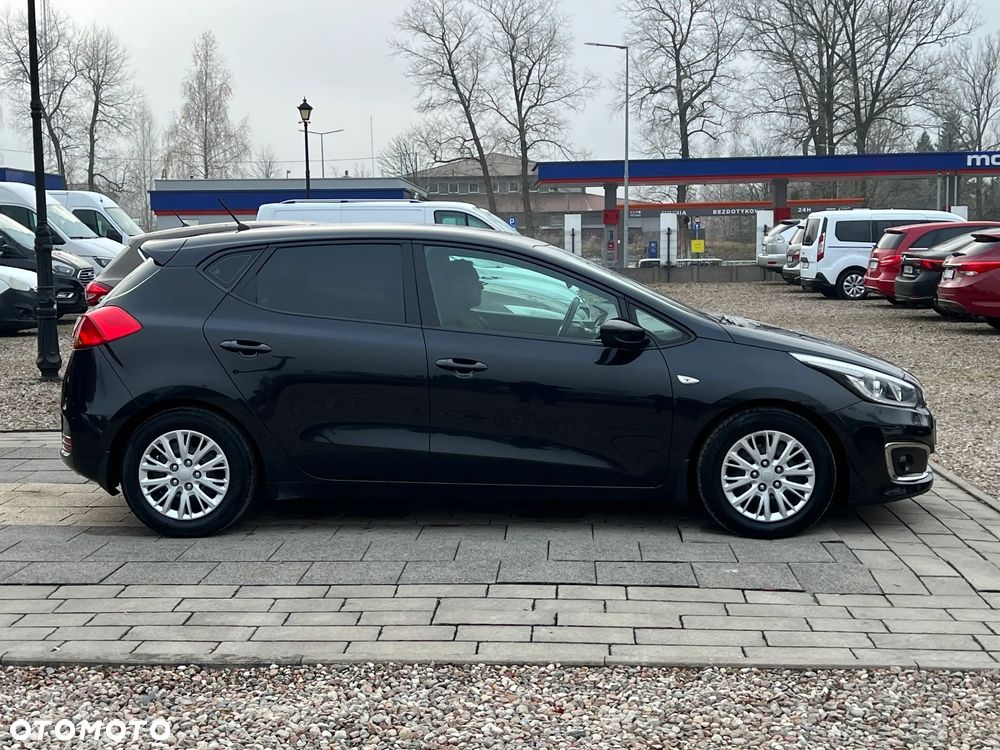 Kia Ceed 1.6 CRDi M - 11