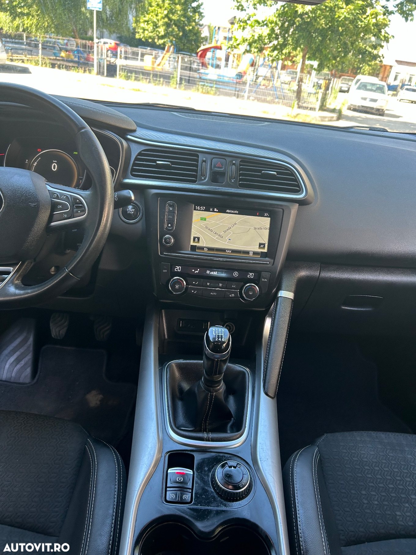 Renault Kadjar 1.6 DCI 4X4 Intens - 22