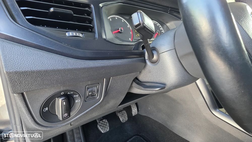 VW Polo 1.0 Trendline - 27