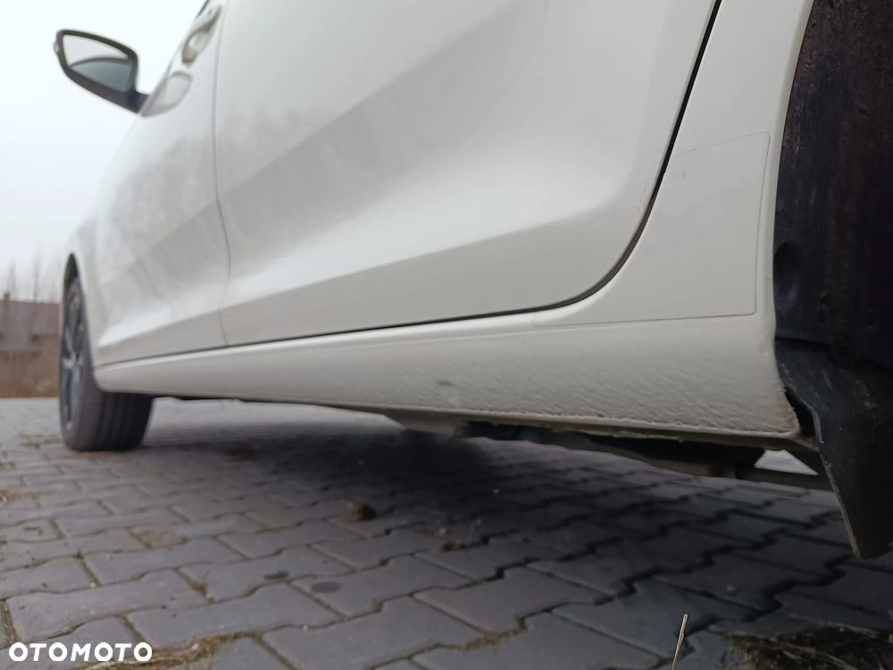 Skoda RAPID 1.0 TSI Style - 18