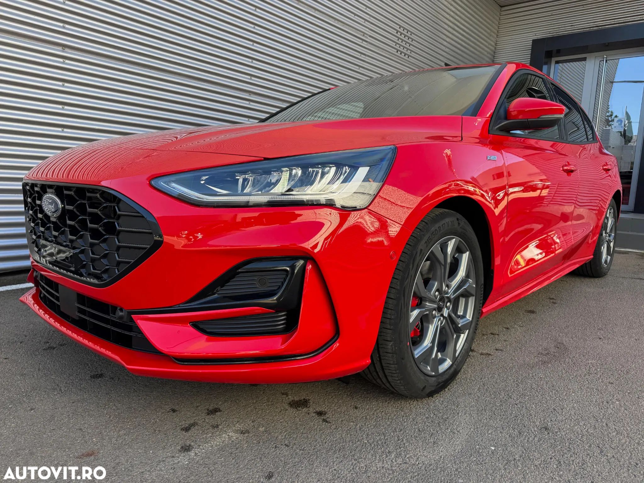Ford Focus 1.0 EcoBoost MHEV ST-Line X - 1