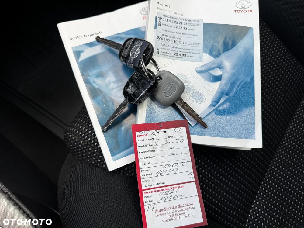 Toyota Avensis 1.8 VVT-i Executive - 39
