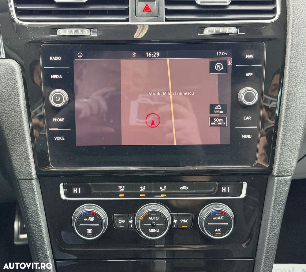 Volkswagen Golf Variant 1.6 TDI DSG Join - 18