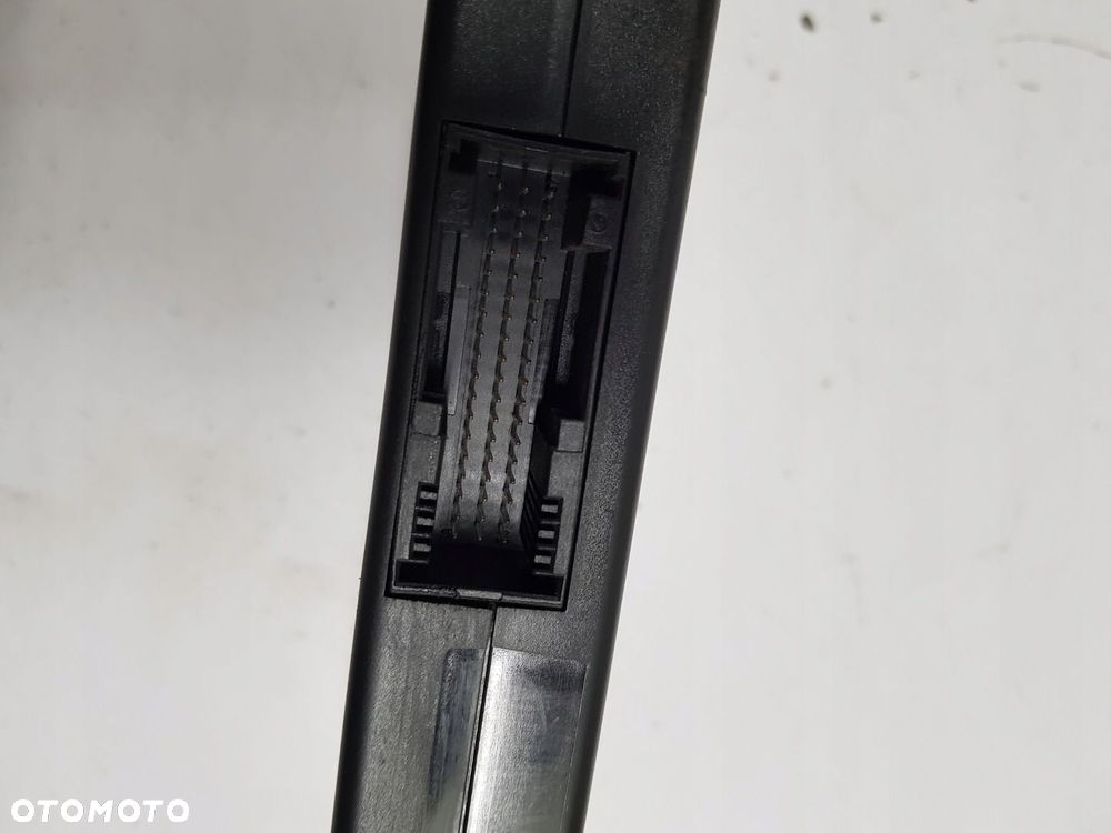 moduł bluetooth VW Passat B6 3C0035729E - 3