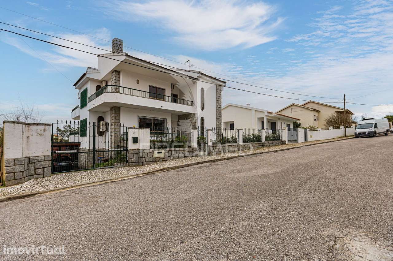 EXCLUSIVA MORADIA T7 CLÁSSICA DE GRANDES DIMENSÕES | QUINTA DO ROUX... - Grande imagem: 4/40