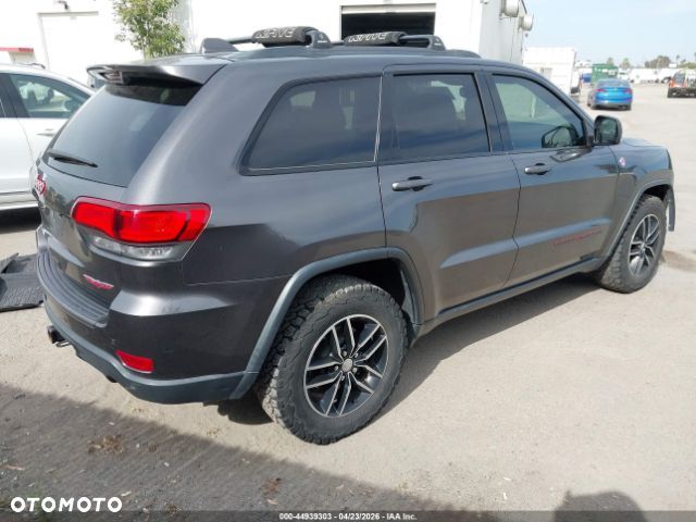 Jeep Grand Cherokee - 5